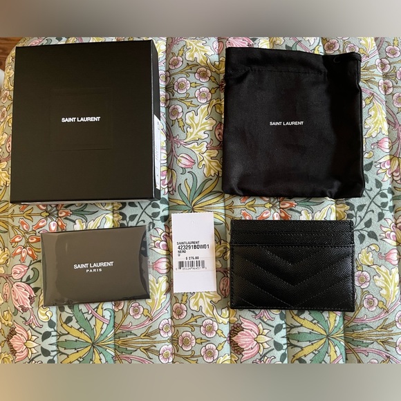 Saint Laurent Quilted Black Card Holder - Picture 2 of 13